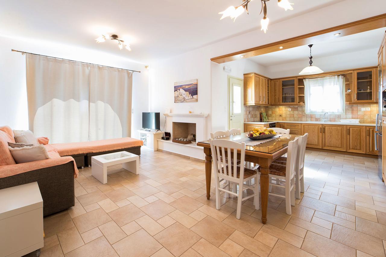 Villa San Dimitrio House On The Beach Логарас Екстериор снимка