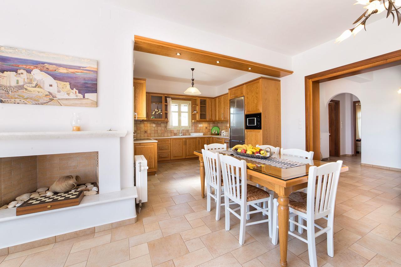 Villa San Dimitrio House On The Beach Логарас Екстериор снимка